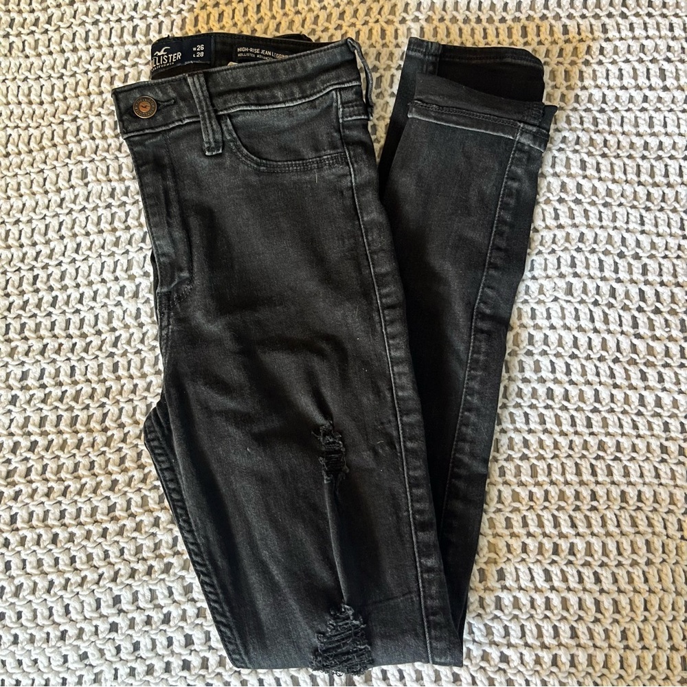 Hollister black high waisted skinny jeans size 26